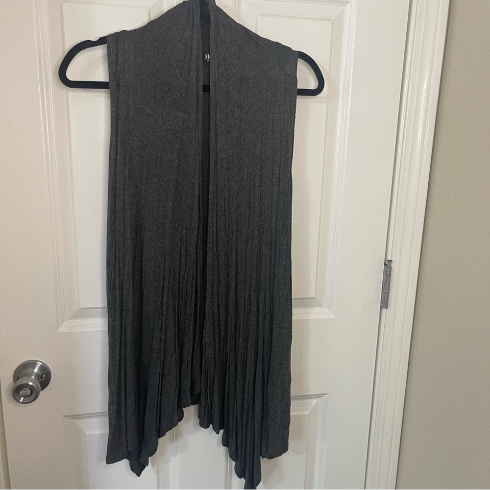 Grey light weight sleeveless cardigan